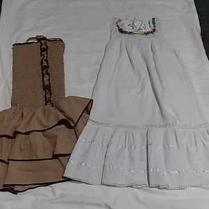 A bundle of 2 kid dresses